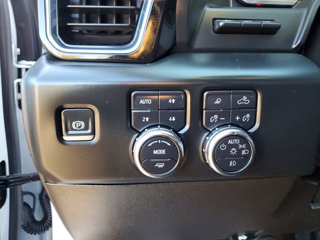 Used 2024 GMC Sierra 3500 Denali w/ Denali Reserve Package image 30