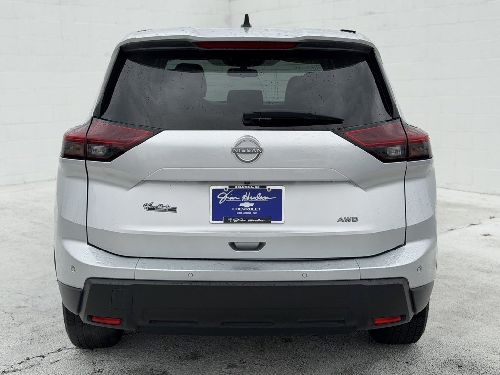 Used 2024 Nissan Rogue S image 6