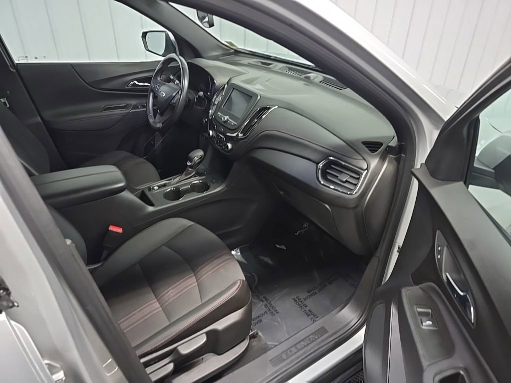 Used 2022 Chevrolet Equinox RS AWD/4WD image 15