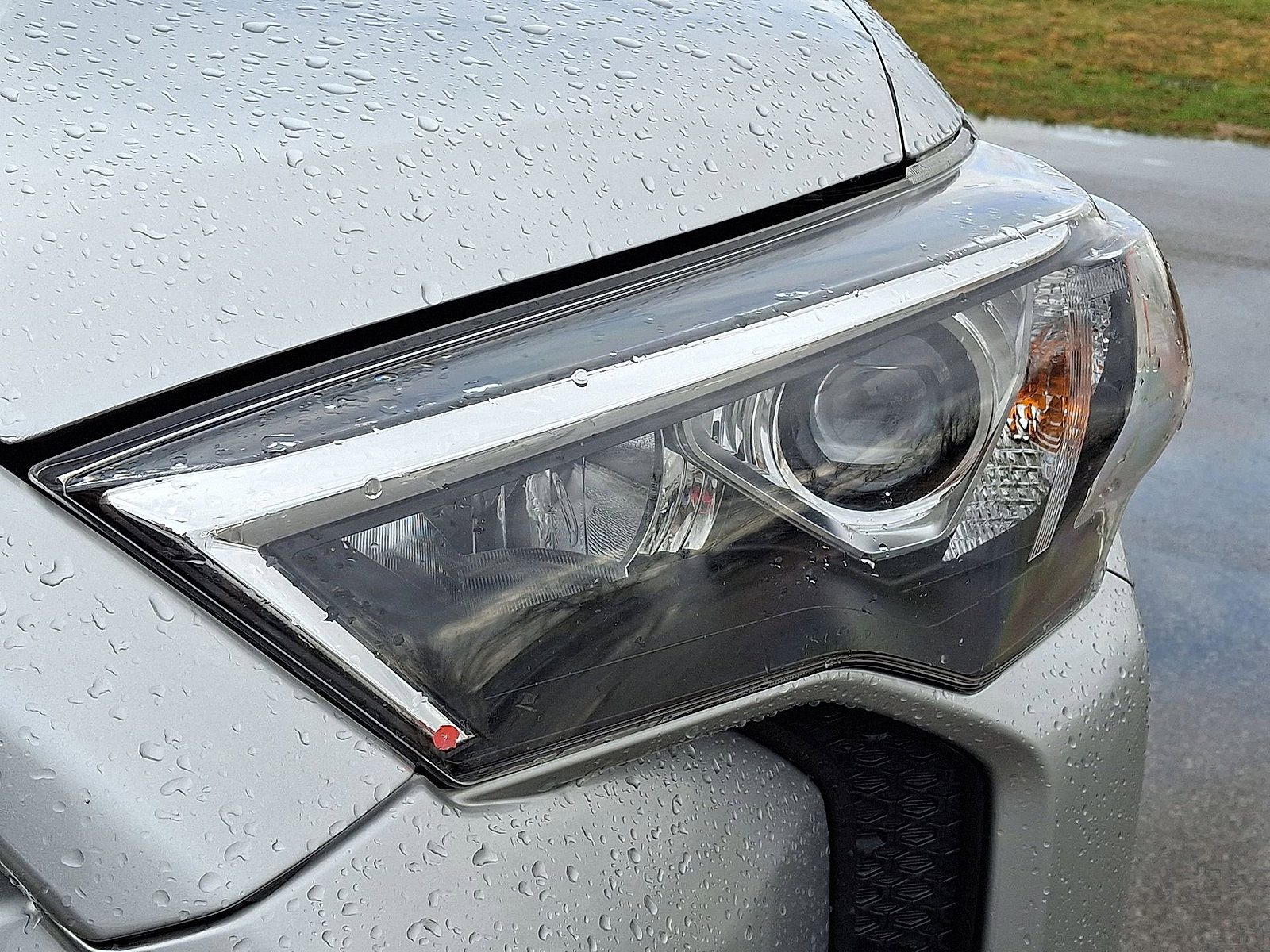 Used 2022 Toyota 4Runner SR5 Premium w/ Moonroof Package RWD image 28