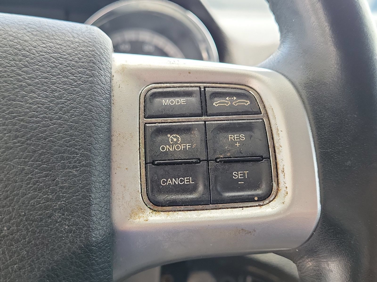 Used 2011 Dodge Durango Citadel RWD image 13