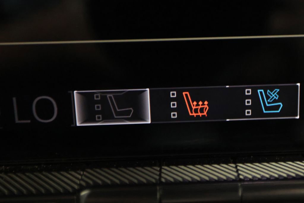 Used 2025 GMC Hummer EV 3X image 30