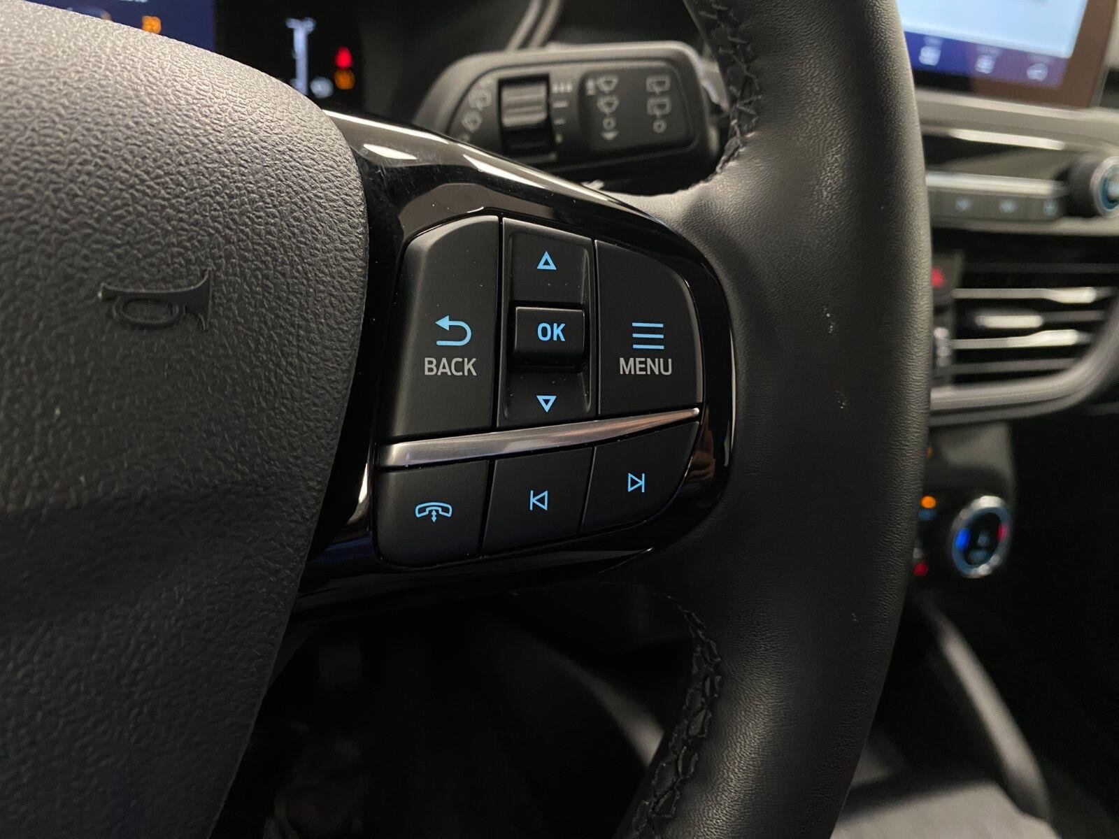 Used 2023 Ford Escape Active AWD/4WD image 18