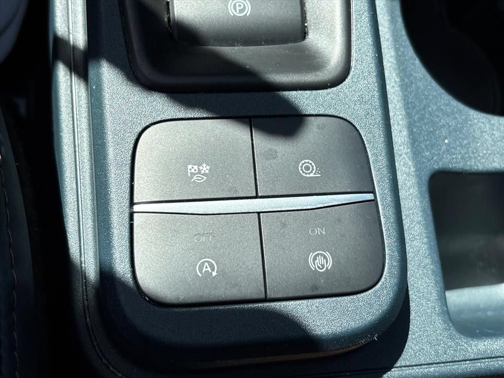 Used 2023 Ford Maverick Lariat w/ Lariat Luxury Package AWD/4WD image 36