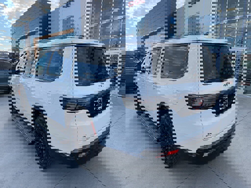 New 2026 Jeep Grand Wagoneer L Limited image 19