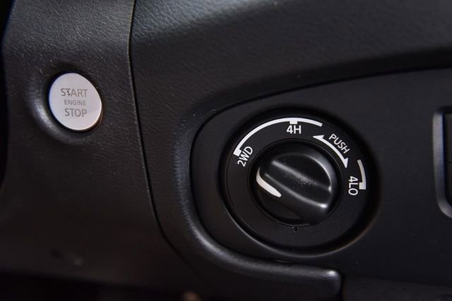 Used 2022 Nissan Frontier PRO-4X image 22