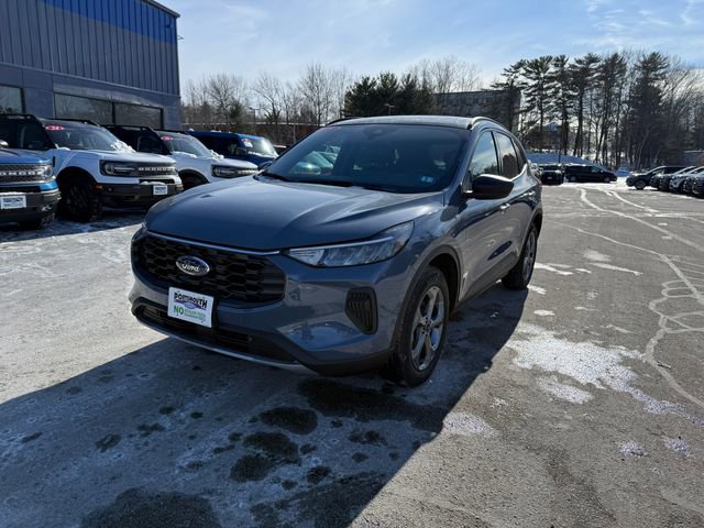 Used 2025 Ford Escape ST-Line w/ Tech Pack #1 image 14