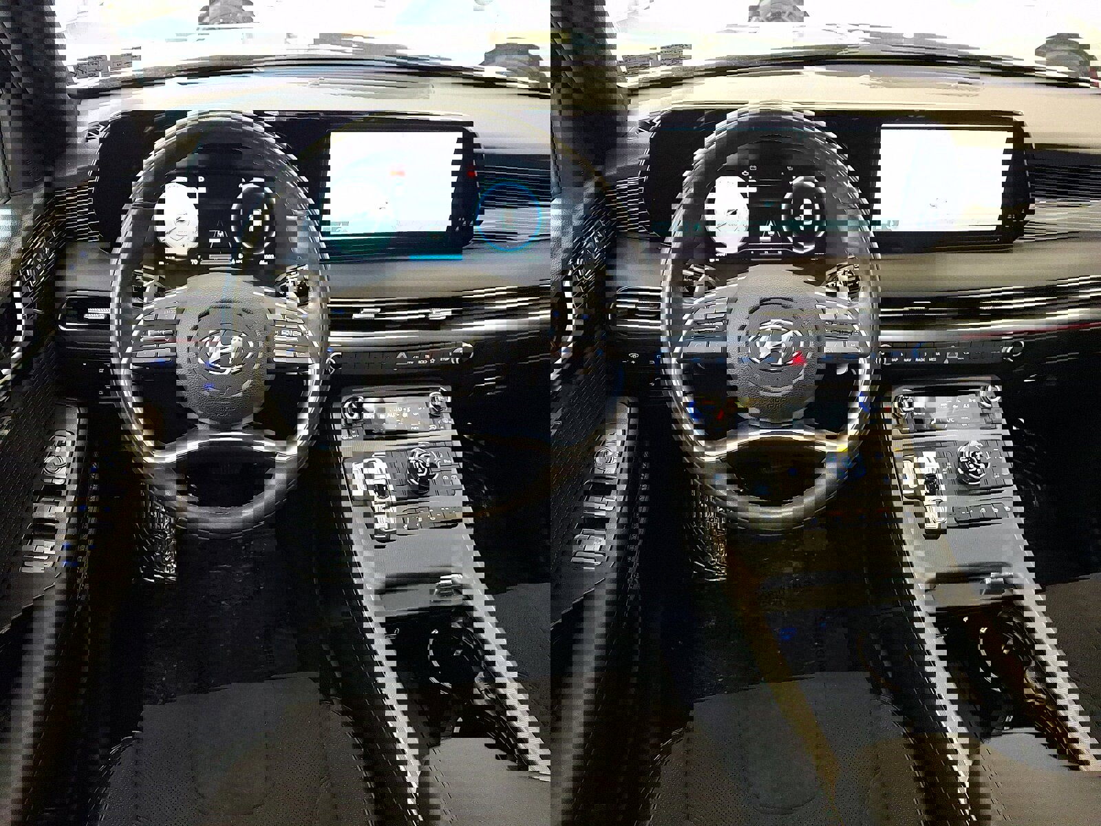 Used 2024 Hyundai Palisade Calligraphy image 11