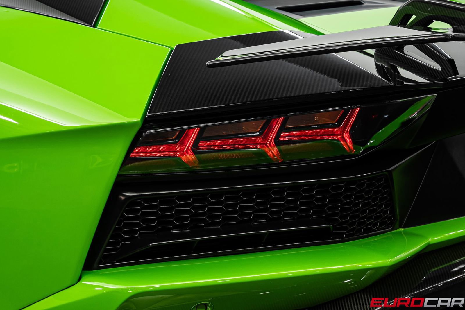 Used 2018 Lamborghini Aventador S AWD/4WD image 24