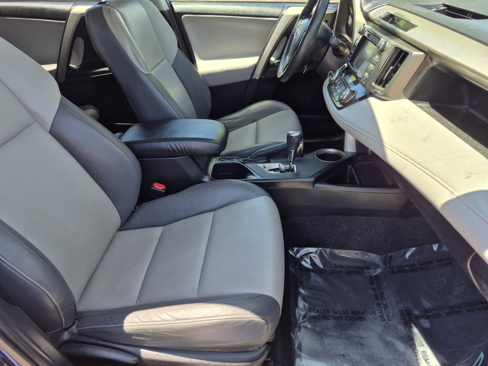 Used 2014 Toyota RAV4 Limited w/ Technology Package FWD image 22