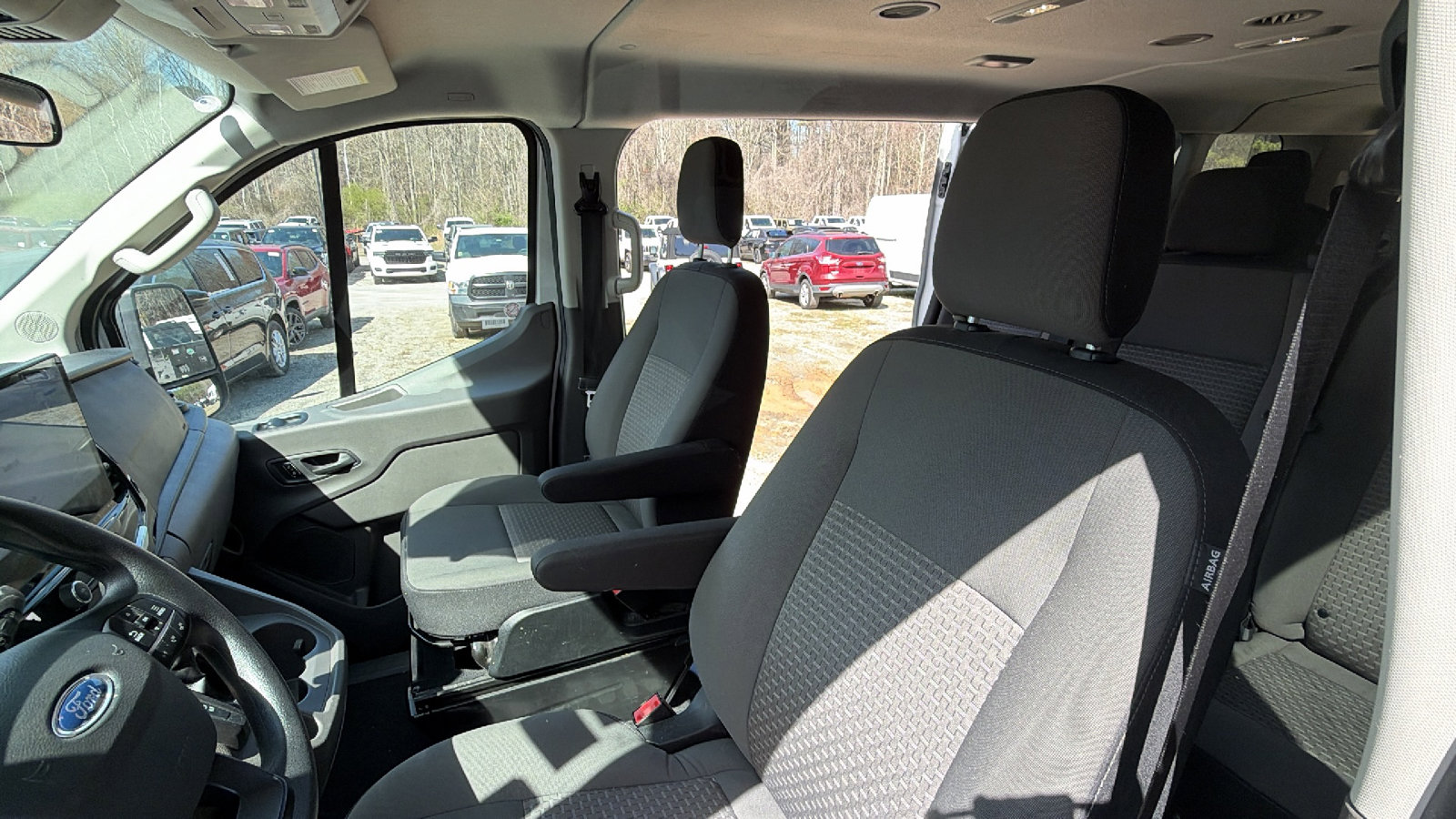 Used 2024 Ford Transit 350 XLT RWD image 17