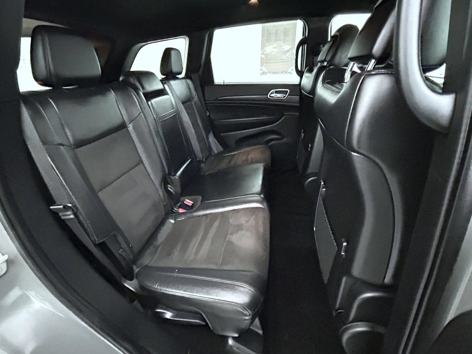 Used 2022 Jeep Grand Cherokee Laredo X AWD/4WD image 18