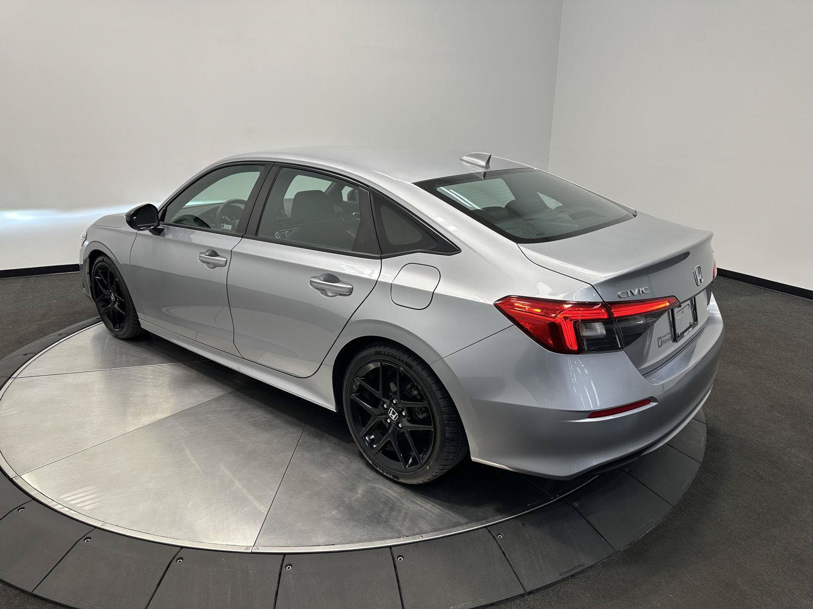 Certified 2024 Honda Civic Sport image 5