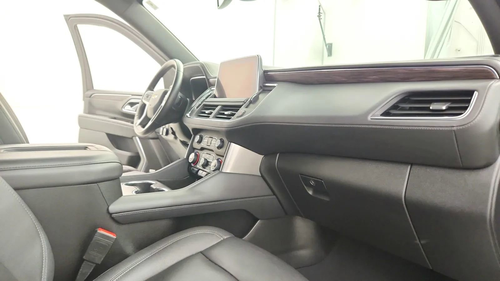 Used 2023 Chevrolet Tahoe LT image 39