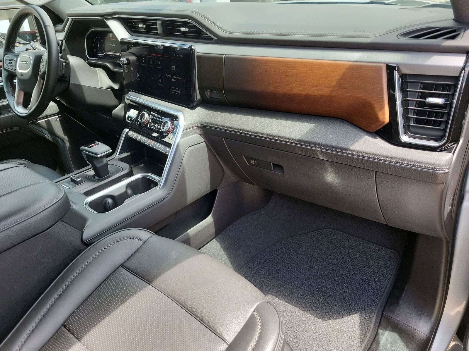 Certified 2023 GMC Sierra 1500 Denali w/ Technology Package AWD/4WD image 28