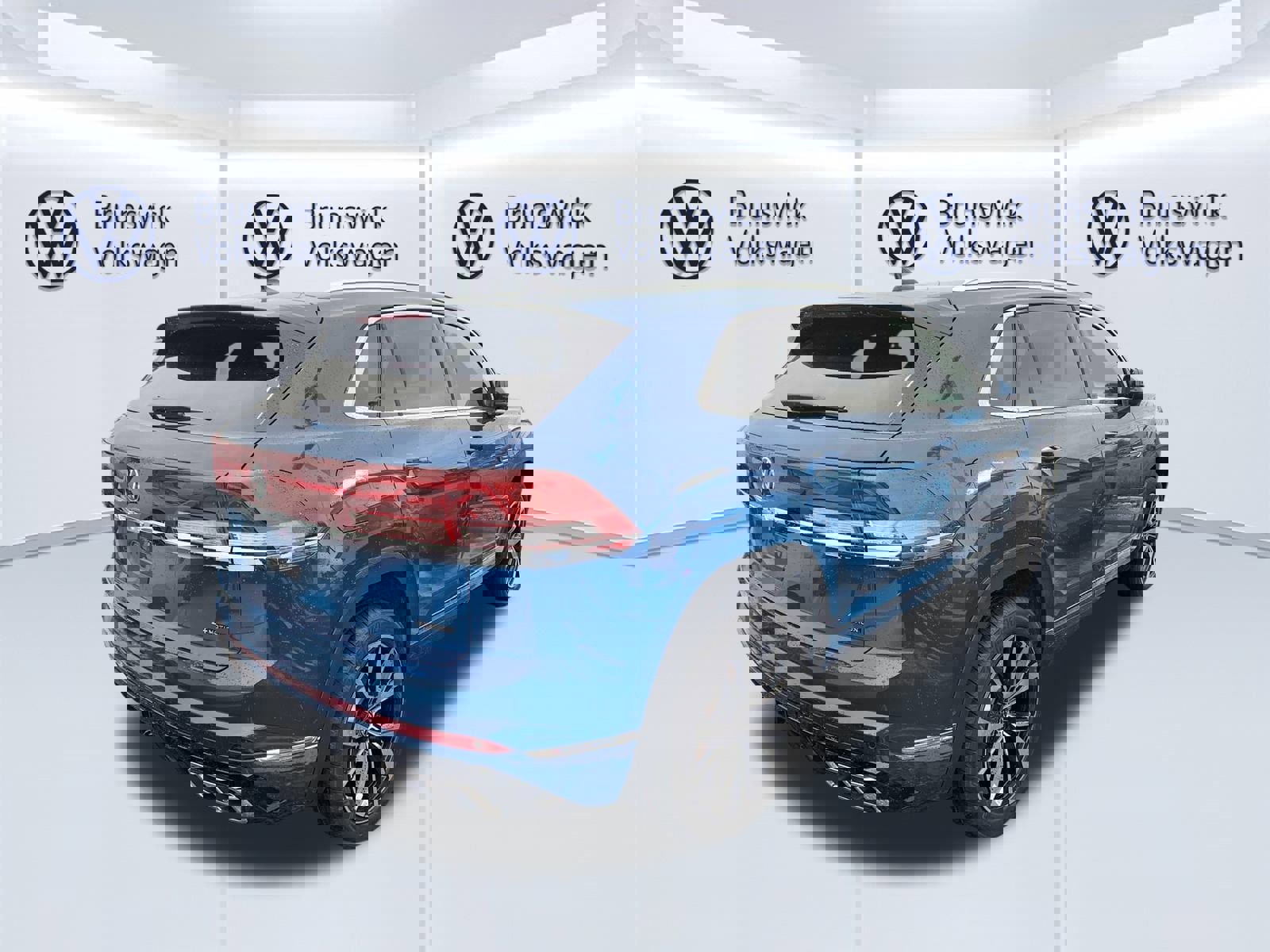 New 2025 Volkswagen Atlas Cross Sport SEL Premium R-Line image 3