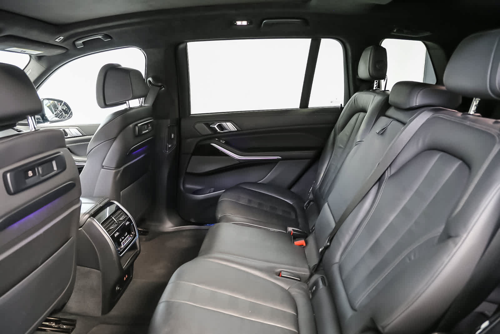 Used 2019 BMW X7 xDrive40i w/ Premium Package AWD/4WD image 25