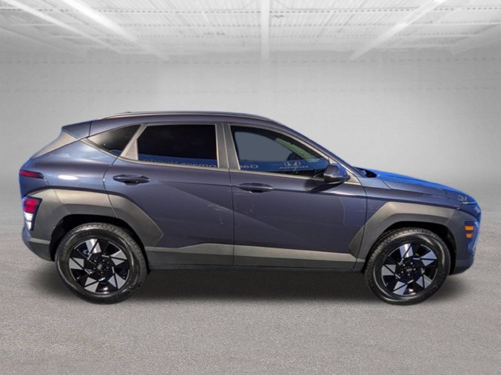 Used 2025 Hyundai Kona SEL AWD/4WD image 4