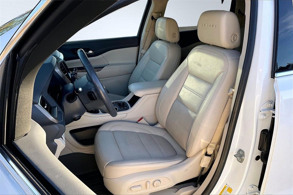 Used 2020 GMC Acadia Denali w/ Technology Package image 25