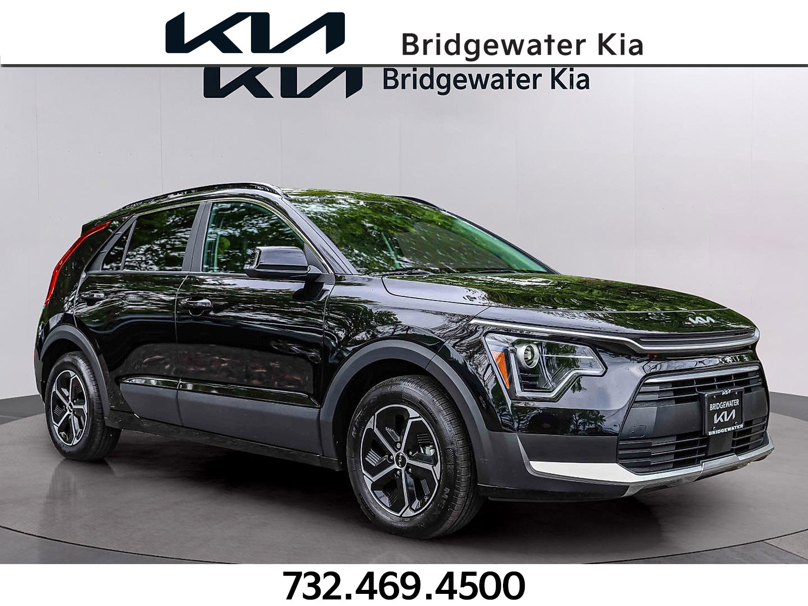 Certified 2025 Kia Niro EX w/ EX Cold Weather Package FWD image 1