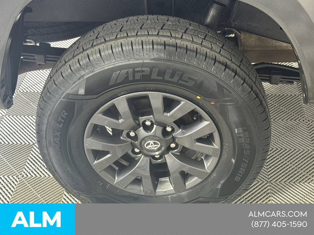 Used 2023 Toyota Tacoma SR5 AWD/4WD image 20