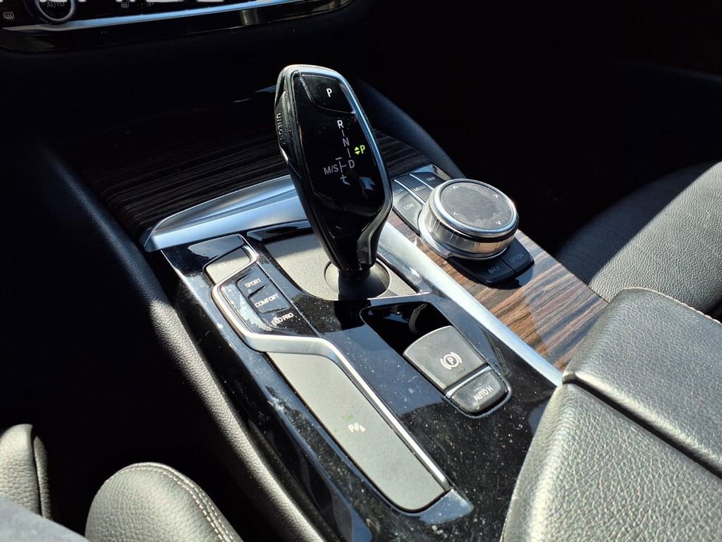 Used 2019 BMW 540i xDrive w/ Convenience Package image 11