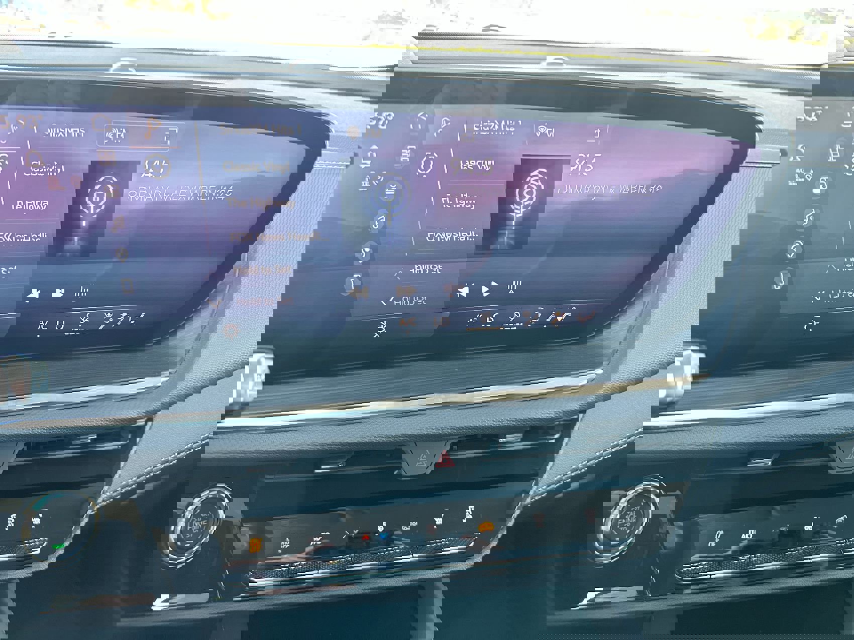 New 2025 Buick Envision Preferred image 16