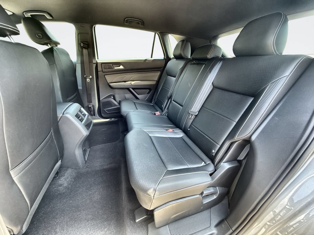 Used 2023 Volkswagen Atlas Cross Sport SE AWD/4WD image 24