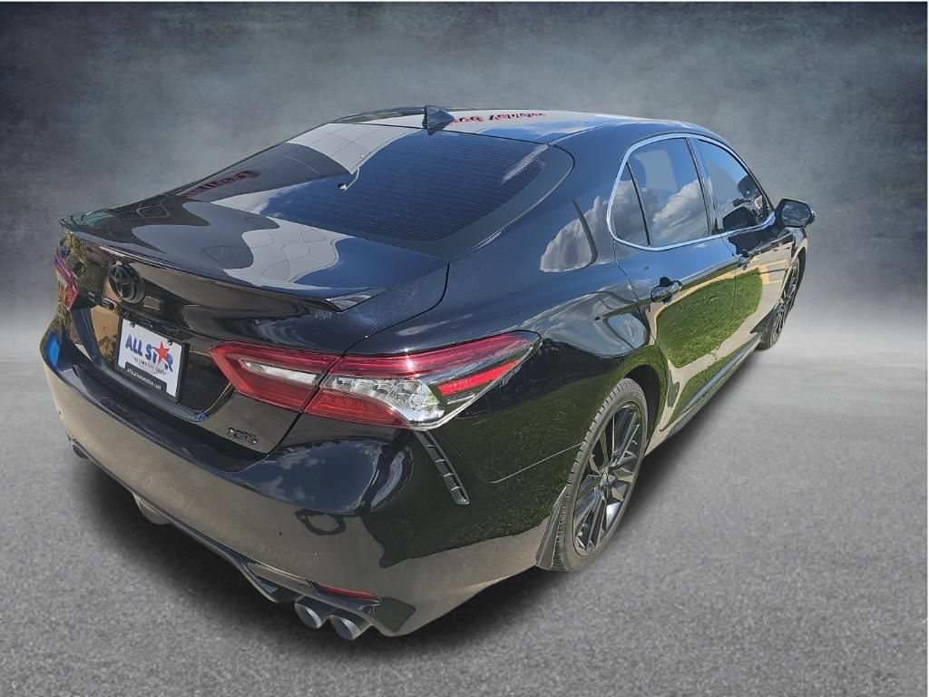 Used 2021 Toyota Camry XSE FWD image 8