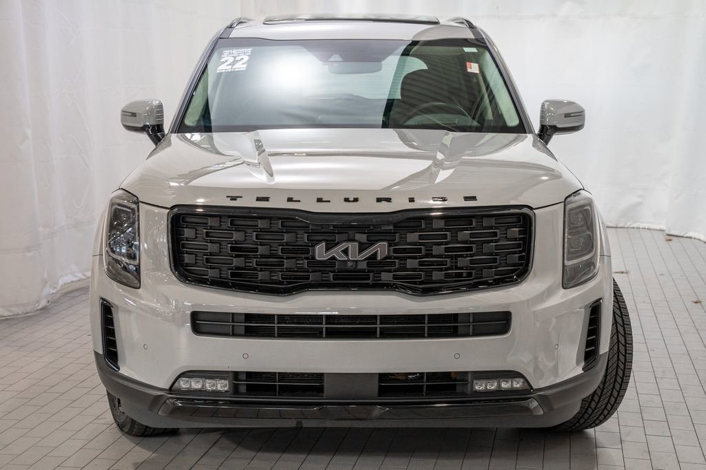 Used 2022 Kia Telluride SX w/ SX Prestige Package image 3