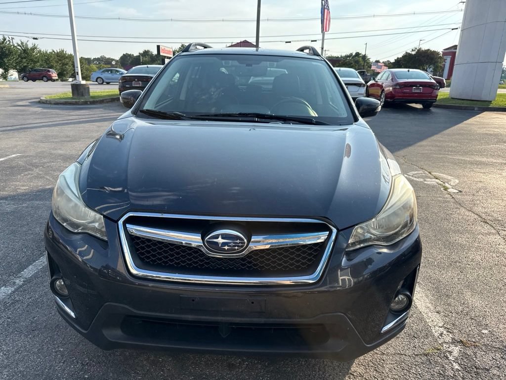 Used 2017 Subaru Crosstrek 2.0i Limited AWD/4WD image 2