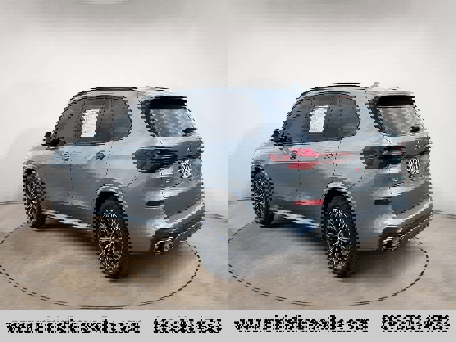 Used 2024 BMW X5 xDrive40i w/ M Sport Package image 5