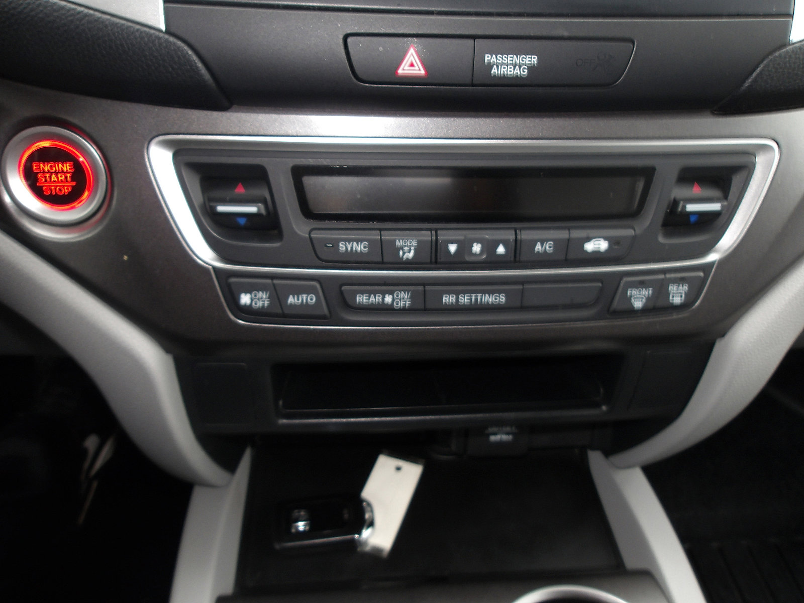 Used 2017 Honda Ridgeline RTS image 19