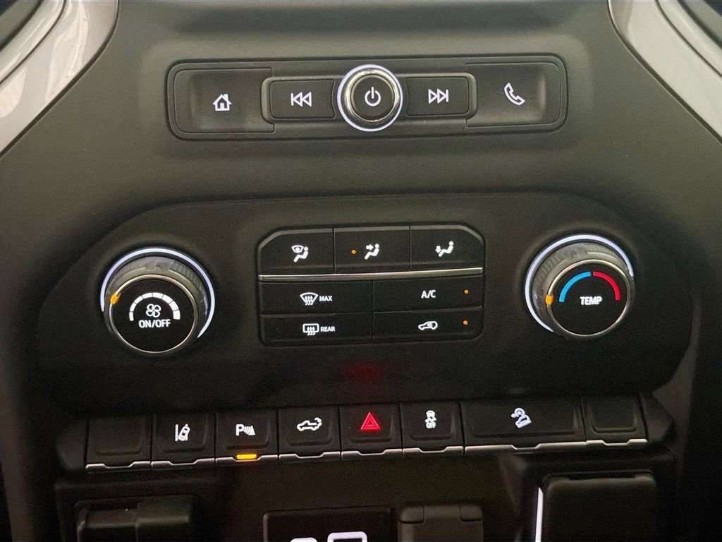 Used 2025 Chevrolet Silverado 2500 Custom w/ Custom Value Package image 14