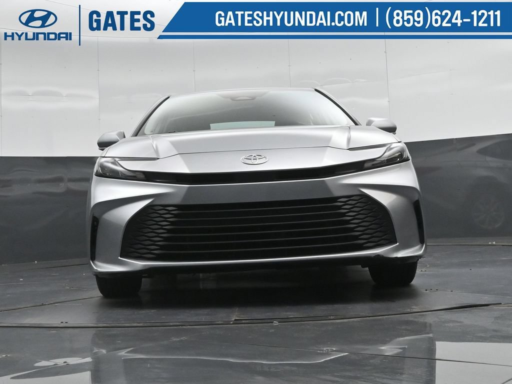 Used 2025 Toyota Camry LE FWD image 40