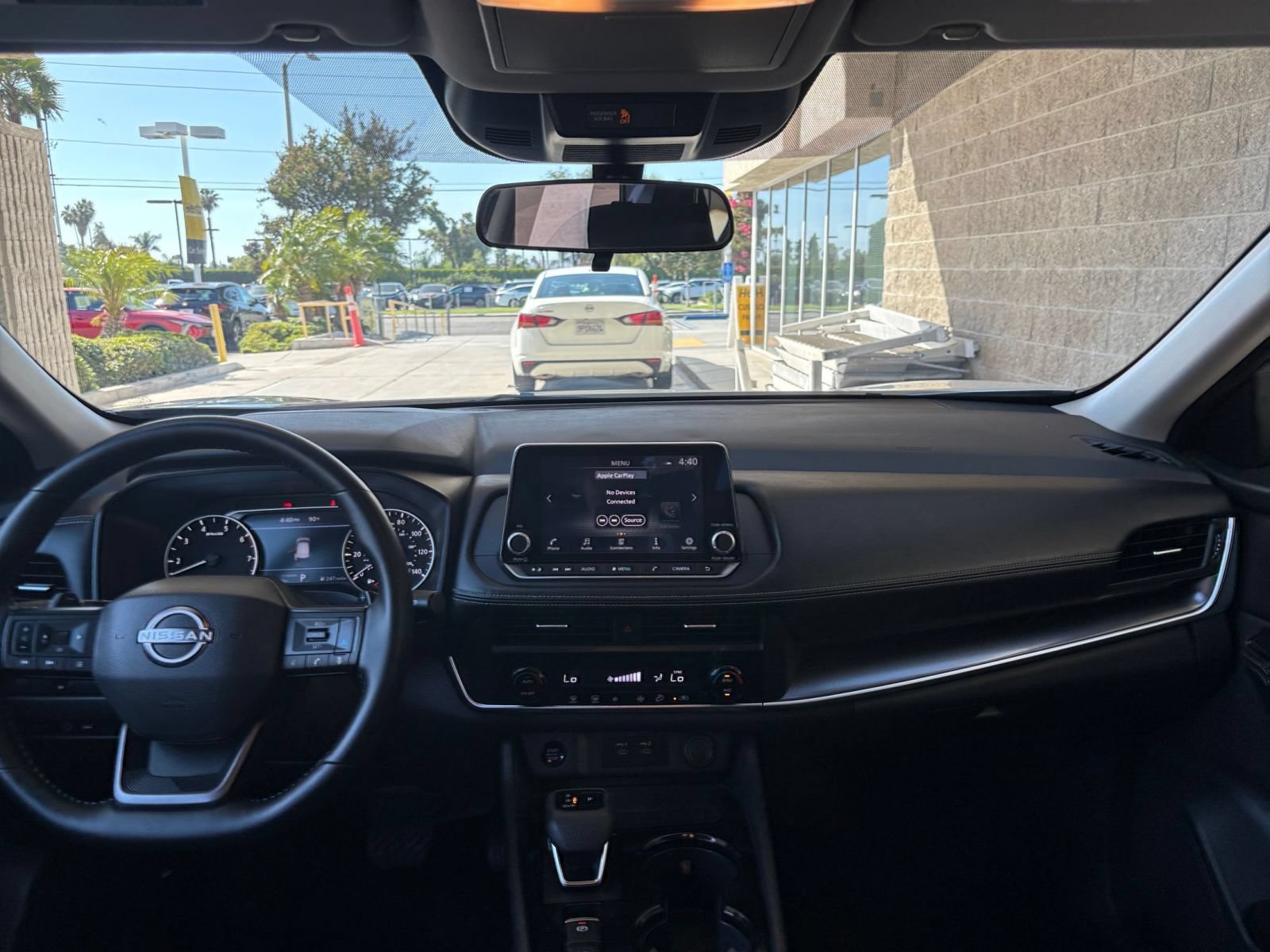 Used 2025 Nissan Rogue SV FWD image 35