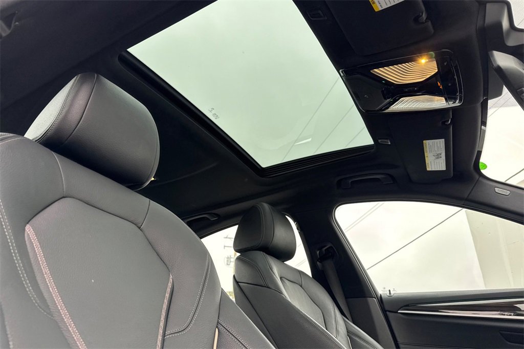 Used 2018 BMW 540i image 15