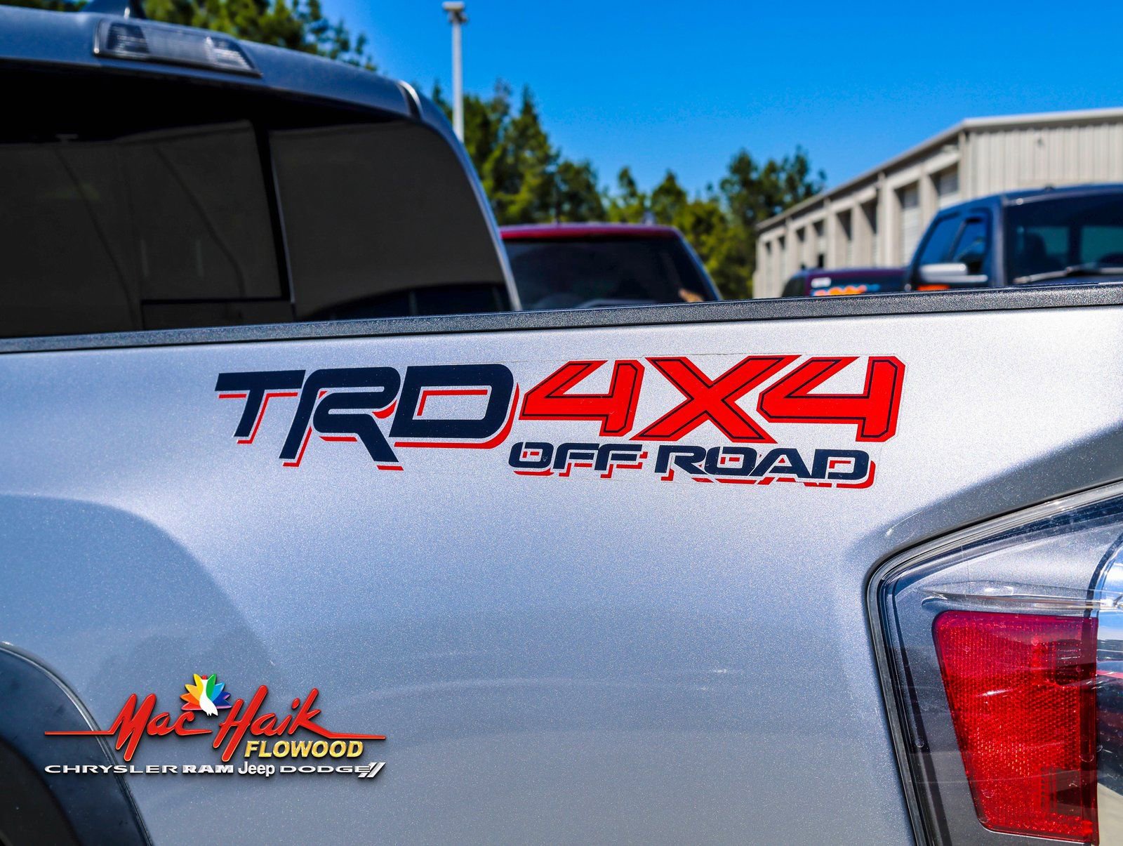 Used 2020 Toyota Tacoma TRD Off-Road w/ Advanced Technology Package image 6
