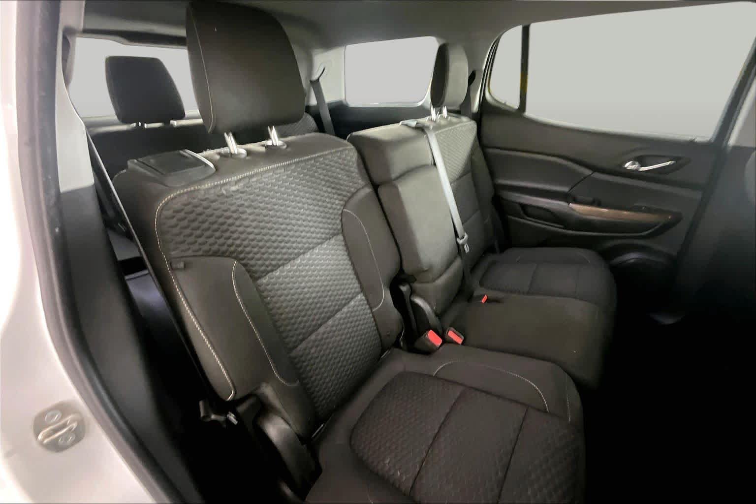 Used 2019 GMC Acadia SLE FWD image 20