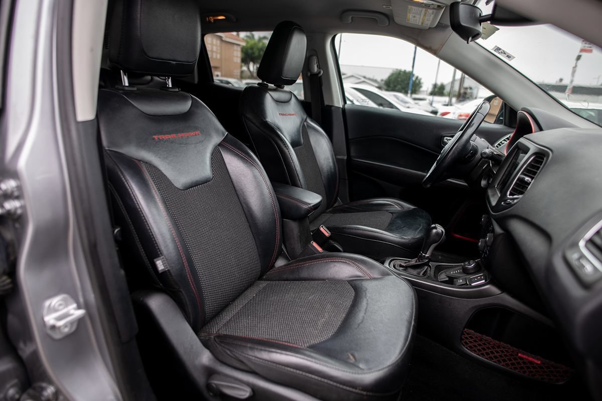 Used 2019 Jeep Compass Trailhawk AWD/4WD image 15