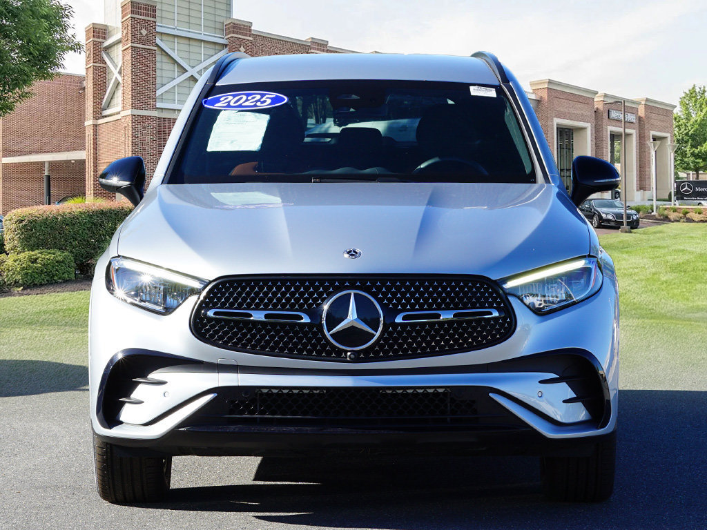Certified 2025 Mercedes-Benz GLC 300 4MATIC image 2