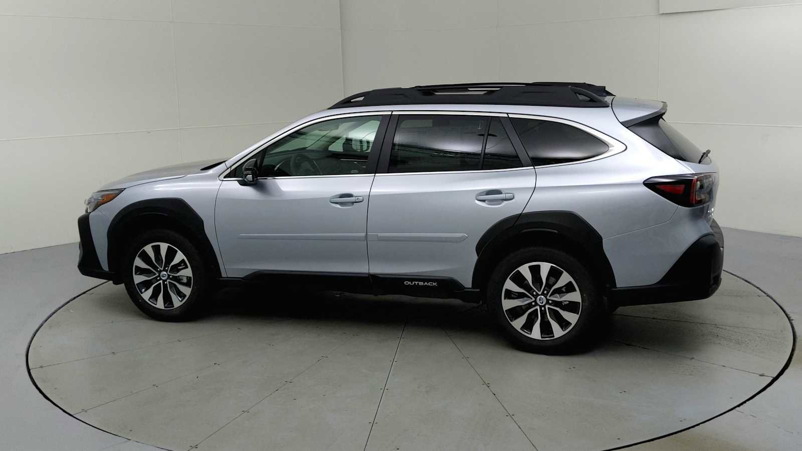 New 2025 Subaru Outback Limited image 6