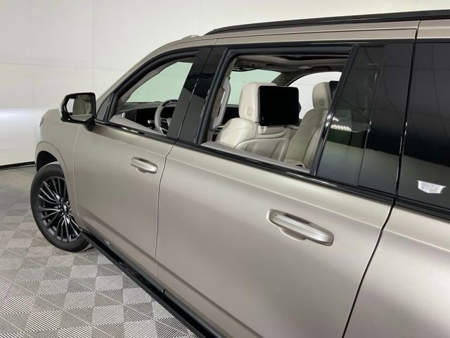 Certified 2025 Cadillac Escalade ESV Sport Platinum image 37