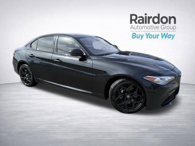 Used 2021 Alfa Romeo Giulia Sprint w/ Nero Edizione image 1