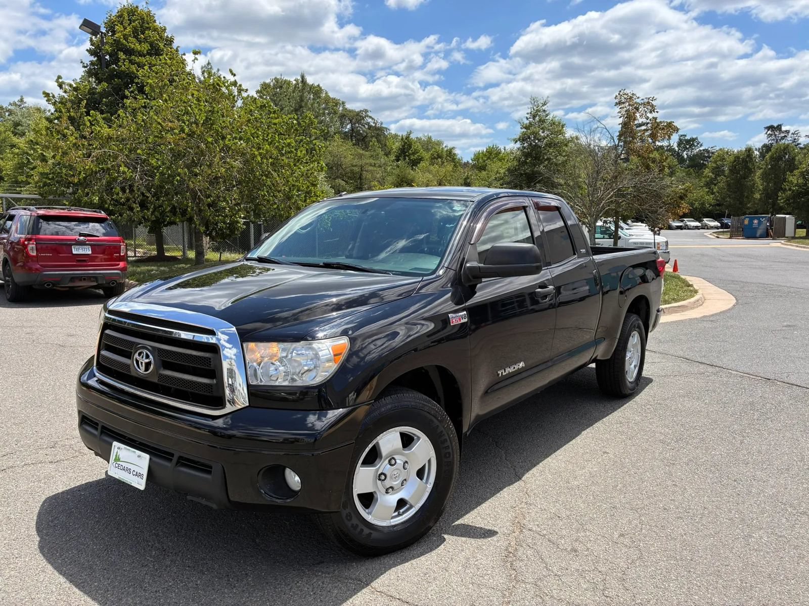 Used 2011 Toyota Tundra 4x4 Double Cab image 2