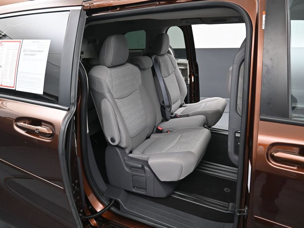 Certified 2021 Toyota Sienna LE FWD image 29