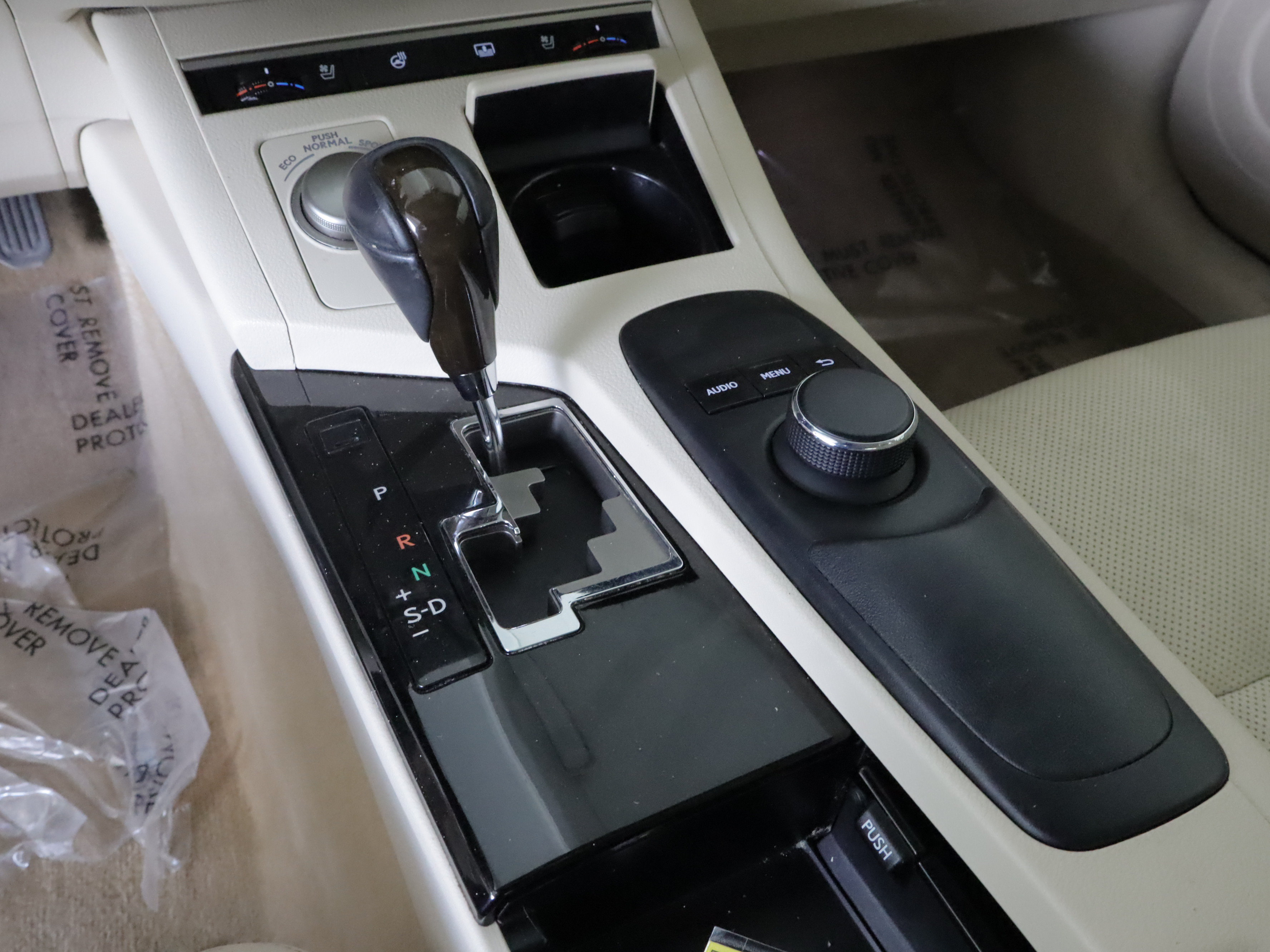 Used 2013 Lexus ES 350 w/ Luxury Pkg FWD image 19