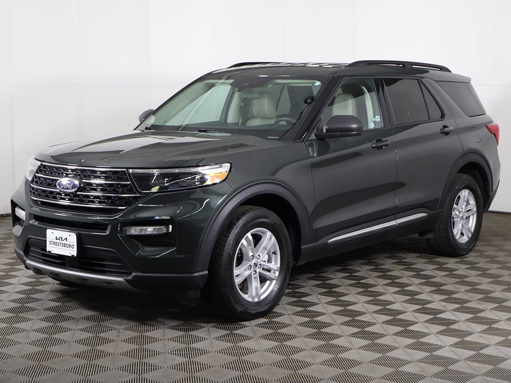 Used 2023 Ford Explorer XLT w/ Equipment Group 202A AWD/4WD image 10