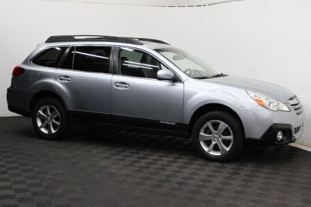 Used 2013 Subaru Outback 2.5i Limited AWD/4WD image 3