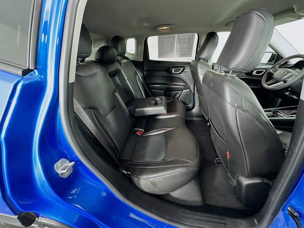 Used 2022 Jeep Compass Trailhawk image 33